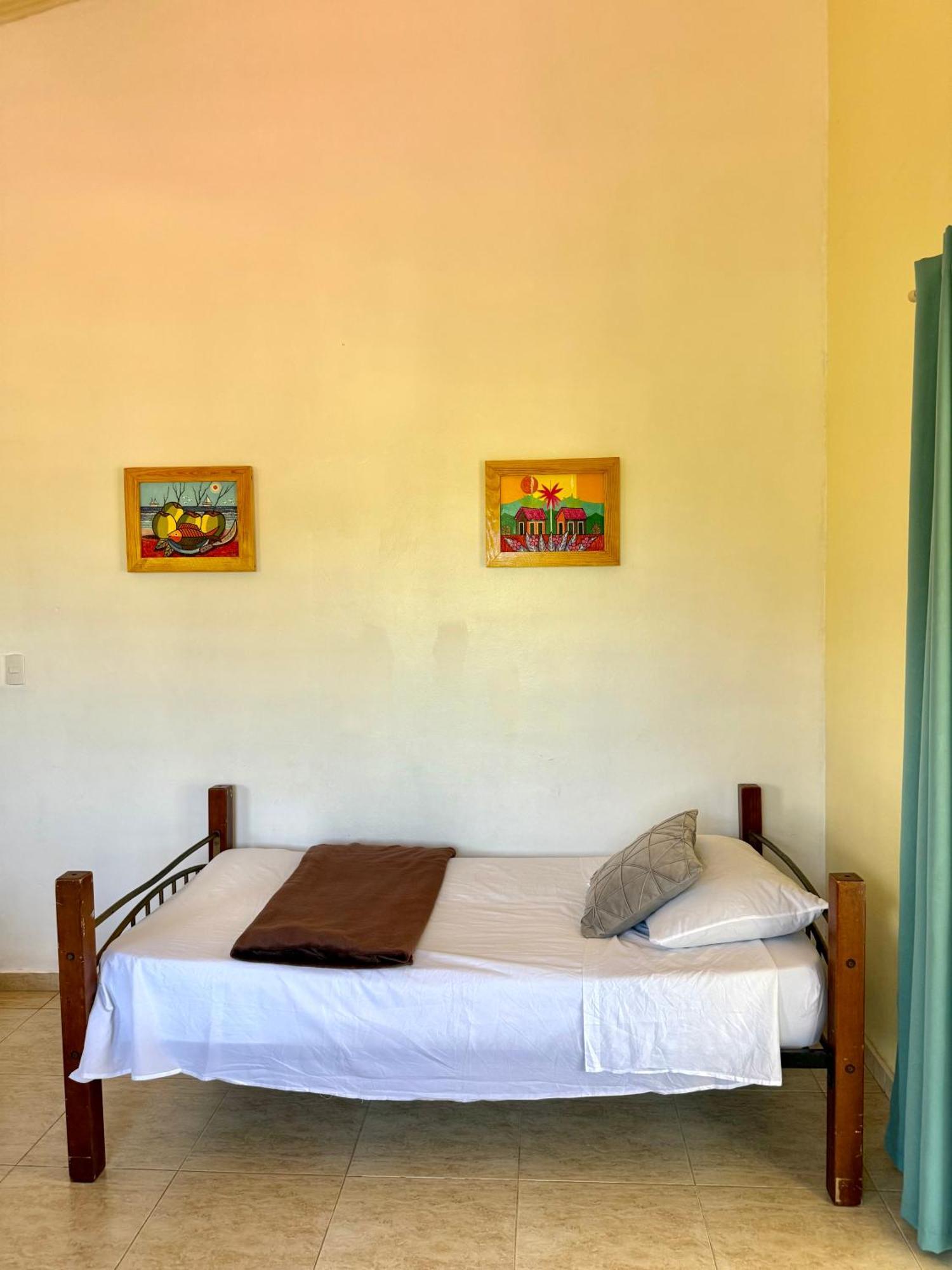Hotel Al Mare Barahona Экстерьер фото