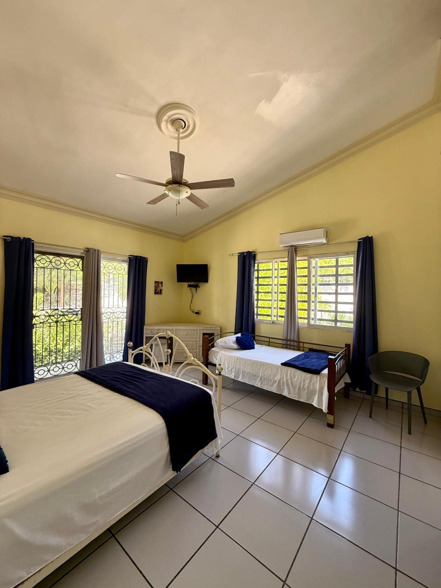 Hotel Al Mare Barahona Экстерьер фото